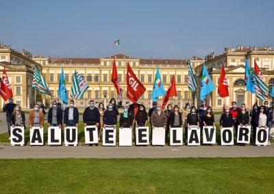 L’Italia Si Cura con il lavoro. Buon Primo maggio con il flash mob alla Villa Reale