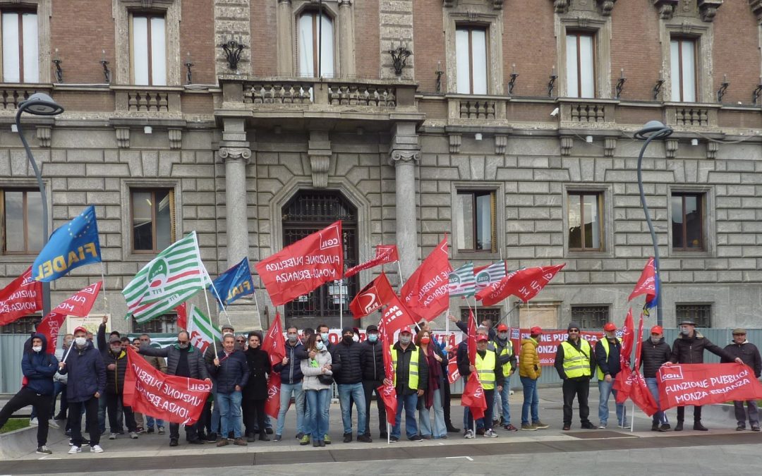 Servizi ambientali, lo sforzo dei lavoratori durante la pandemia è già dimenticato: il contratto manca da 27 mesi