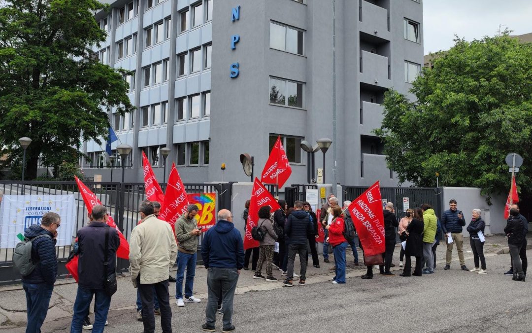 Lavoratori Inps in stato di agitazione, presidio a Monza